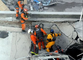 A dos dí­as de la tragedia en Rosario, todaví­a hay once desaparecidos