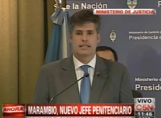 Marambio asumió con una frase de Néstor Kirchner: 'La seguridad no se hace a los palos'