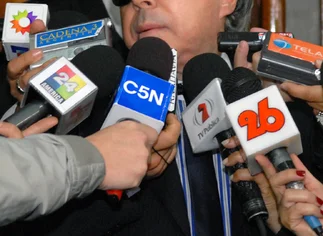 Ley de Medios: quiénes son los 'amigos' que defenderán al Gobierno y a Clarí­n