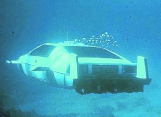 Realidad que supera la ficción: el auto-submarino de James Bond ahora será de verdad