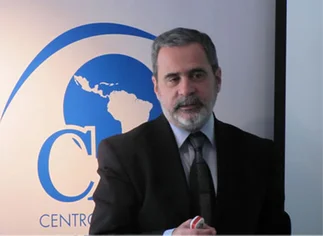 Para Carlos Fara, 'el voto opositor no peronista oscila en el 50% del electorado'