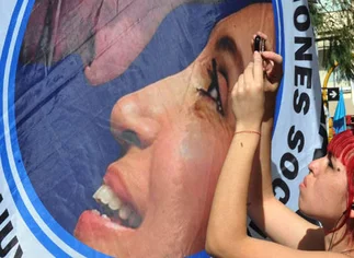 Tras la cirugí­a, Cristina Kirchner se recupera 'favorablemente' en terapia intensiva