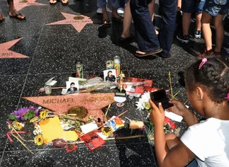 La revista Forbes publicó quién es la celebridad muerta con más ganancias