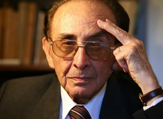 El Gobierno pide hacer un peritaje de 'idoneidad' al juez Carlos Fayt