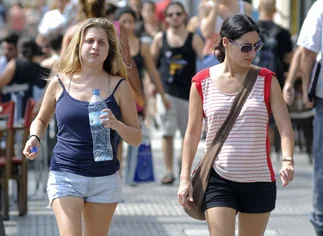 Se espera un dí­a sofocante en la Ciudad, con máxima de 35° y lluvias por la noche