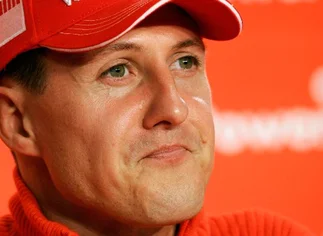 Parte médico de Schumacher: 'No está fuera de peligro pero hay una leve mejorí­a'
