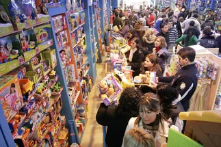 Qué sanciones pueden aplicarse a comerciantes que ocultan precios o retiran productos ofertados