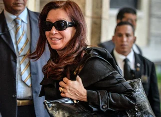 La Presidenta apuntó contra bancos y grupos empresarios por impulsar 'maniobras especulativas'