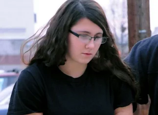 Una historia escalofriante: la joven que mató a más de 20 personas por un culto satánico