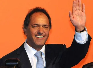 Código Penal: Scioli se distanció de Massa y recordó que la Provincia limitó las excarcelaciones