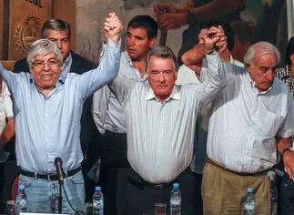 Moyano y Barrionuevo van al paro nacional el 10 de abril con el apoyo de colectiveros y ferroviarios