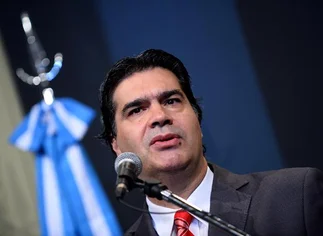 Según Capitanich, el titular de la UIA le 'desmintió' que analicen pagar un 'bono navideño'