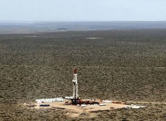 Intendentes de zonas petroleras defienden paraí­so fiscal en Vaca Muerta