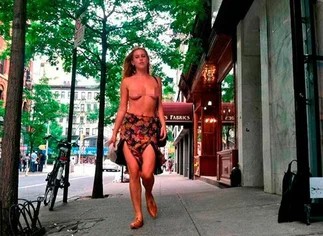 ¡Pezones libres!: la particular protesta de la hija de Bruce Willis y Demi Moore