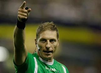 Pitana dirigirá Honduras-Suiza y un italiano lo hará en Argentina-Nigeria
