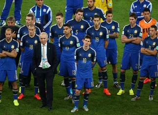 'Odiamos a los argentinos y los vemos como porteños buscavidas': el duro artí­culo de un diario español