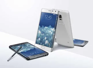 Samsung sorprende con una nueva 'phablet' con pantalla en su borde y un equipo de realidad virtual