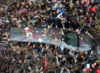 Familiares, amigos y fans dieron el último adiós a Cerati en Chacarita