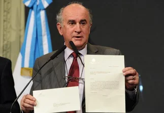 Parrilli sigue de 'gira' para llevar tranquilidad a empresarios y explicar funciones de la nueva SIDE