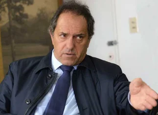 El bonus navideño se alza como la nueva embestida contra los gobernadores