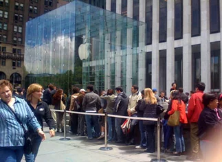La demanda por el iPhone 6 hace colapsar la Apple Store
