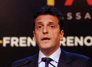 Massa criticó al Gobierno por decir que la suba del dólar 'es culpa de una conspiración'