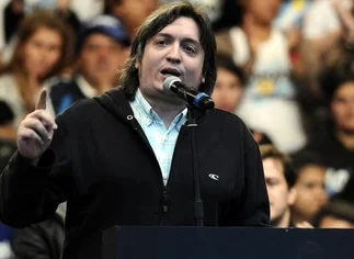 'Operativo clamor' para que Máximo sea candidato en territorio de Scioli