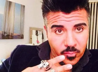 Llegó a Broadway un musical sobre la vida de Ricardo Fort