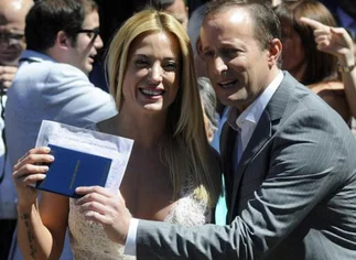 Jésica Cirio y Martí­n Insaurralde se casaron por civil y para la ley ya son marido y mujer