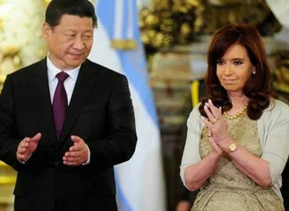 Cristina cierra el año de 'los favores' de China con una recepción especial en la Casa Rosada para el embajador