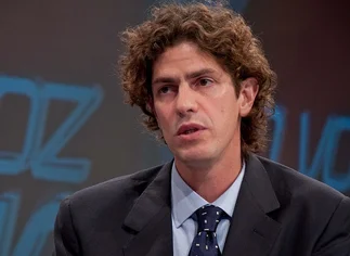 Para Martí­n Lousteau, 'el Gobierno buscó dólares que son caros'