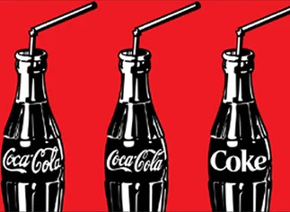 La botella de Coca Cola cumple 100 años y la marca ya arranca con los festejos