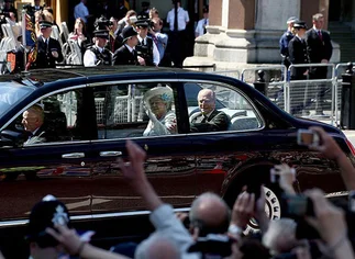 La Casa Real británica busca chofer para la Reina Isabel II: requisitos y beneficios