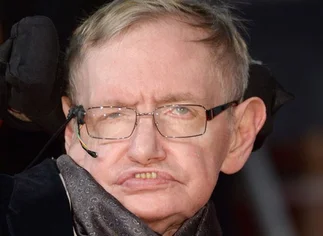 Stephen Hawking: 'La humanidad no sobrevivirá si no huye al espacio'