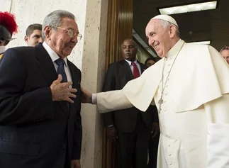 De Castro al Papa: 'Si sigue así­, volveré a rezar y volveré a la Iglesia'