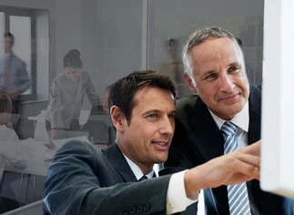 ¿Por qué es una muy mala idea idolatrar a su jefe?