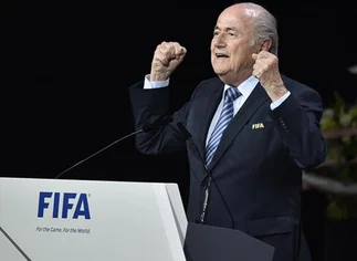 Finalmente, el comité de ética de la FIFA solicita suspender a Joseph Blatter