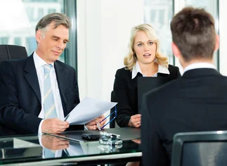 ¿Cuánto influye la apariencia personal del candidato en una entrevista de trabajo?