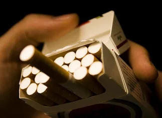 Nobleza Piccardo sigue los pasos de su competidora y también sube 8% el precio de sus cigarrillos