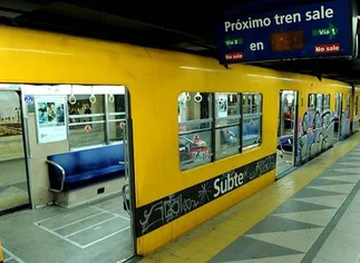 La Justicia liberó los coches del subte C que el Gobierno tiene frenados en el Puerto