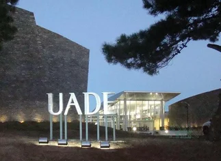 UADE lanza un Programa de Desarrollo Ejecutivo en formato 'blended'