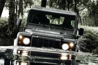 Adiós al Land Rover Defender, el í­cono de los todoterreno
