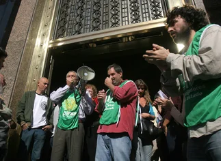 Agosto, un mes que llega con paros y protestas sindicales por mejoras en los salarios