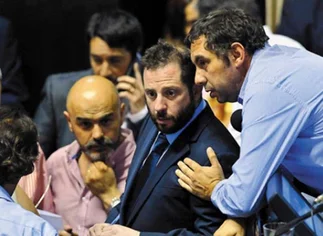 El FPV bonaerense quedó al borde de la ruptura, tras amenazas de tiros