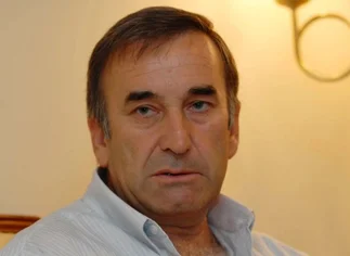 Condenan a prisión perpetua a Patti por crí­menes en la Dictadura