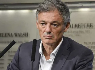 Cabrera culpó a las DJAI por la alta importación inicial de lí­nea blanca