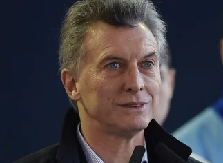 Macri fue operado con éxito de la rodilla y retoma la actividad