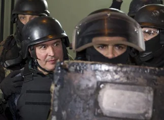Problemas de familia: el juez Rafecas procesó también a la esposa de José López