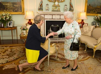 May se convirtió en la primera ministra británica: 'Gobernaré para todos, no para los privilegiados'
