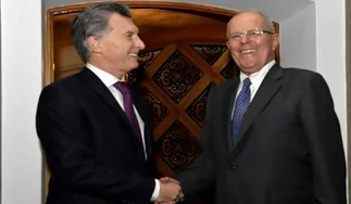 Macri recibió al emir de Qatar luego de acompañar la asunción de Kuczynski en Perú